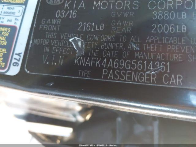 Kia Forte Lx Image 8