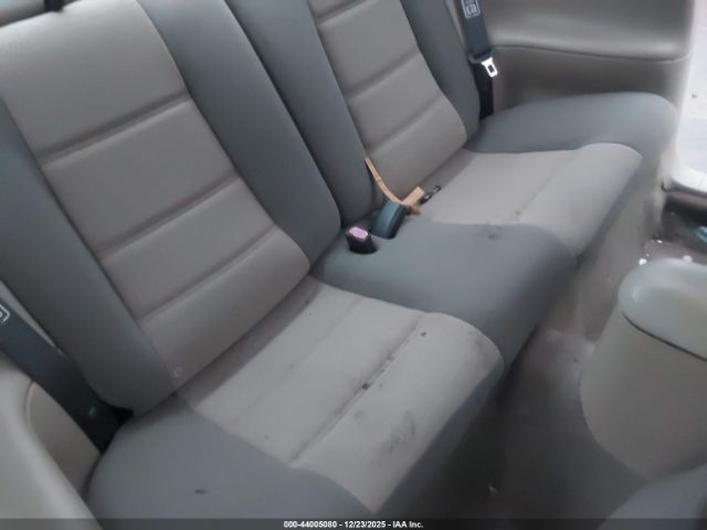 Ford Mustang Image 12