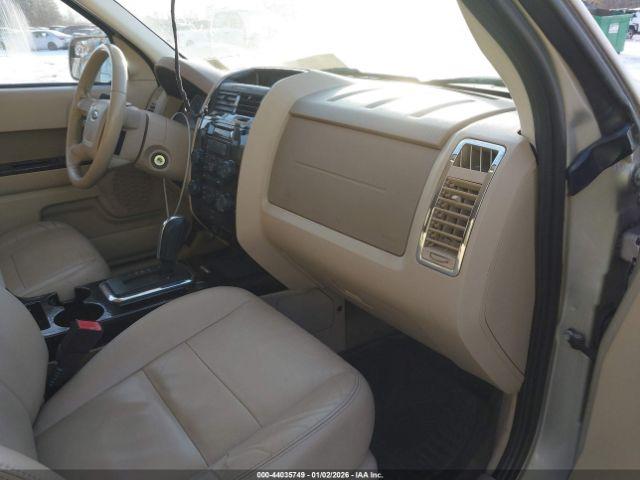 Ford Escape Limited Image 4