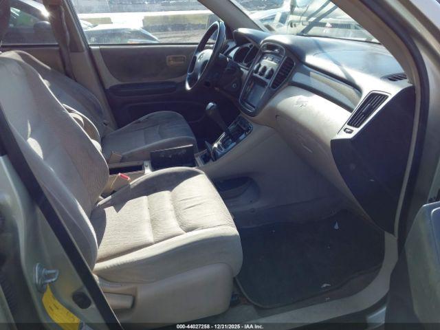 Toyota Highlander V6 Image 6