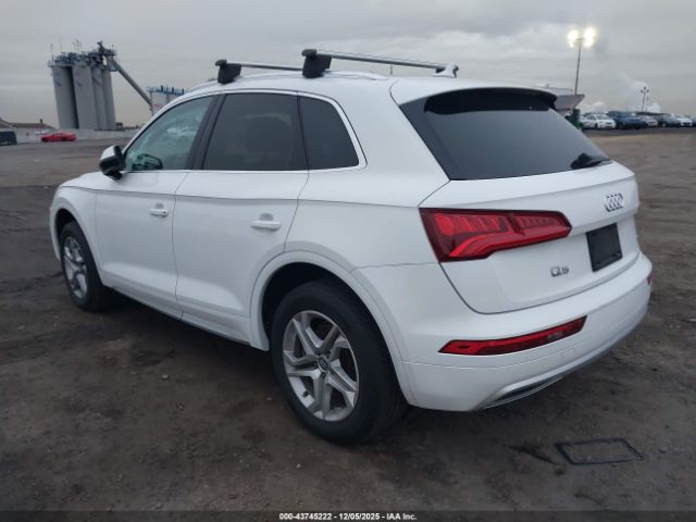 Audi Q5 45 Premium Image 2