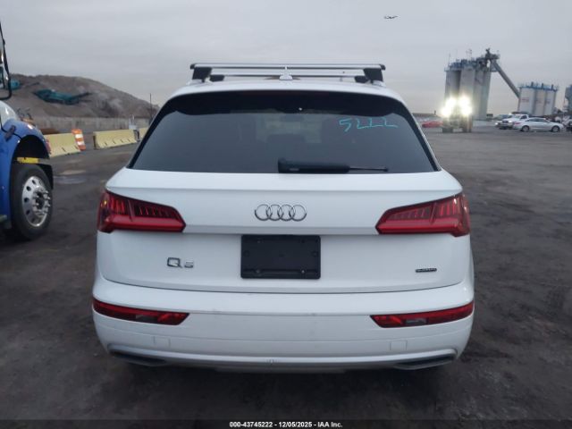 Audi Q5 45 Premium Image 16
