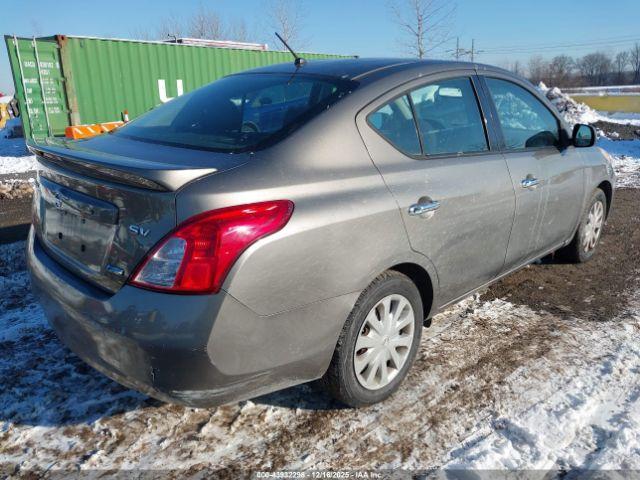 Nissan Versa 1.6 Sv Image 9