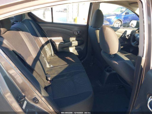 Nissan Versa 1.6 Sv Image 12