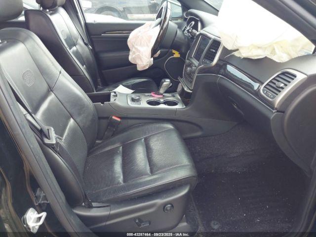 Jeep Grand Cherokee Overland 4x4 Image 4