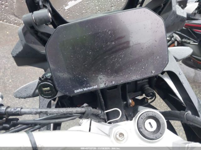 BMW F 850 Gs Image 6