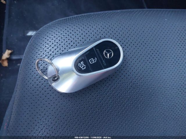 Mercedes-Benz C-Class Image 11