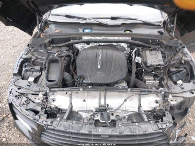 Porsche Macan Image 8