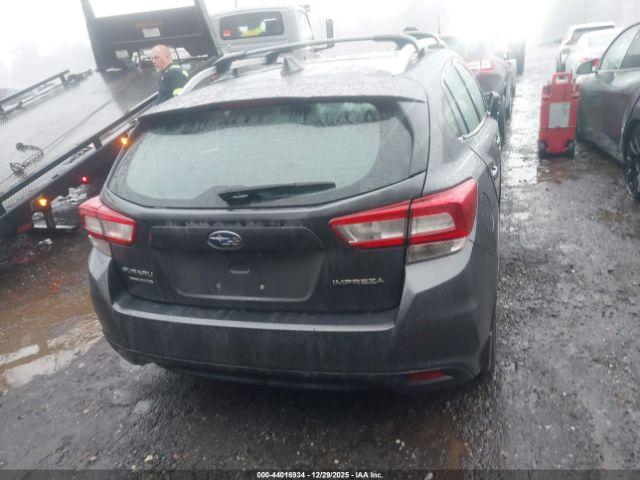 Subaru Impreza 2.0i Premium Image 16