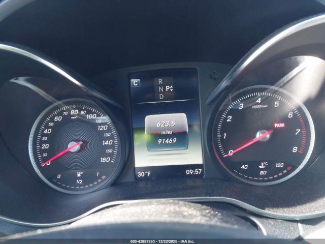 Mercedes-Benz C-Class 4matic Image 6