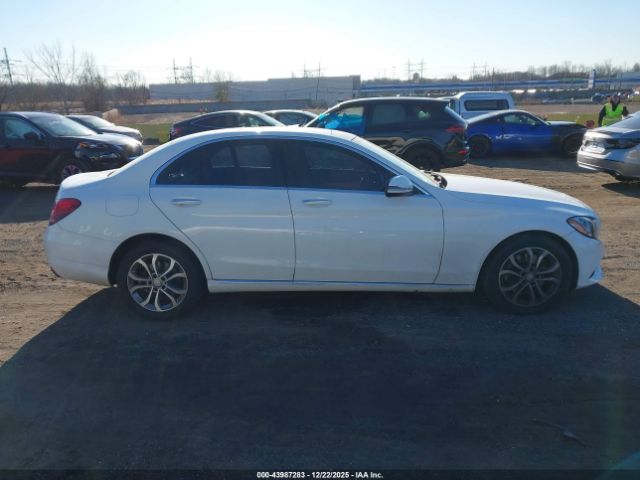 Mercedes-Benz C-Class 4matic Image 15