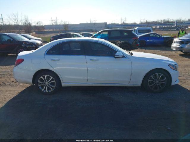 Mercedes-Benz C-Class 4matic Image 15