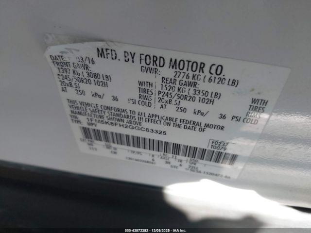 Ford Explorer Limited Image 9