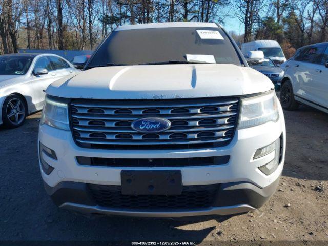 Ford Explorer Limited Image 12