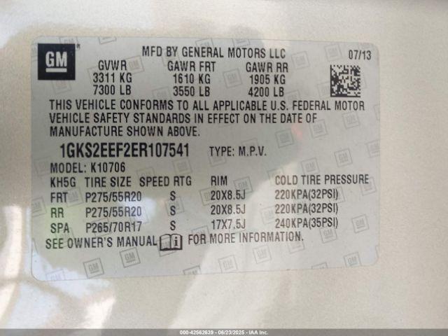 GMC Yukon Denali Image 5