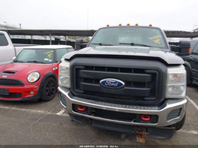 Ford F-350 Xl Image 10