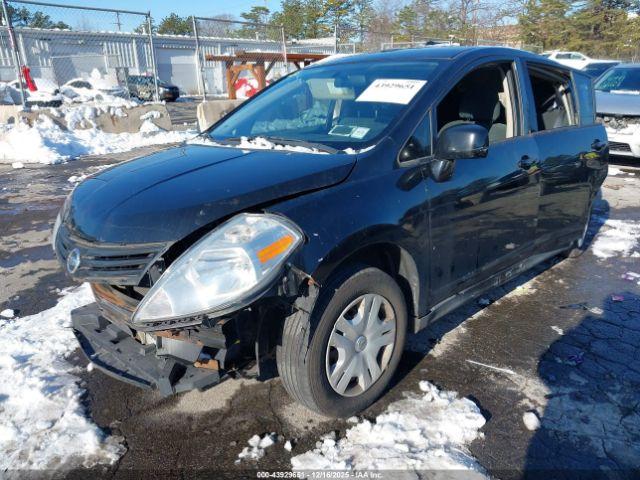 Nissan Versa 1.8 S Image 10
