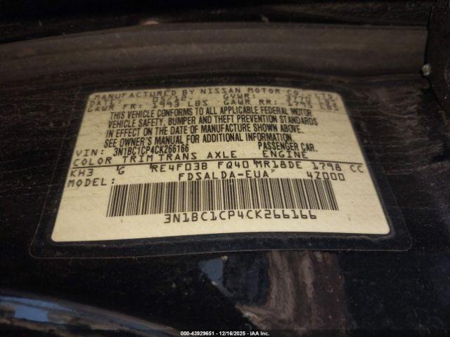 Nissan Versa 1.8 S Image 17