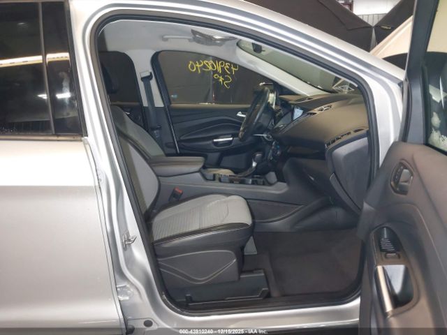 Ford Escape Se Image 4