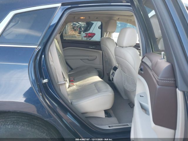 Cadillac SRX Luxury Collection Image 7