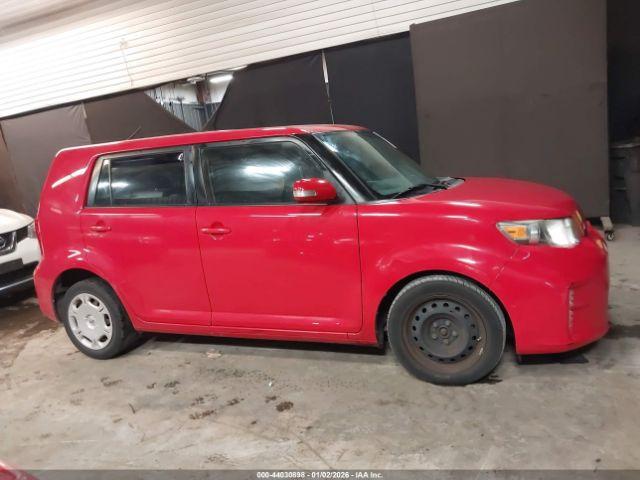 Scion xB Image 10