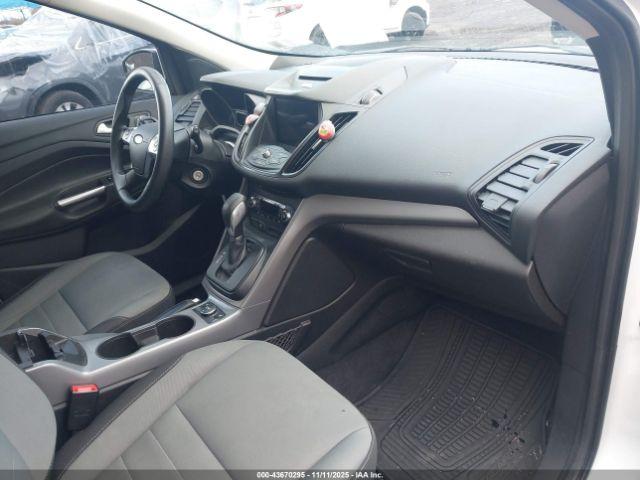 Ford Escape Se Image 3