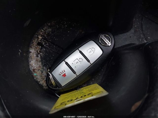 Nissan Rogue Sv Image 2