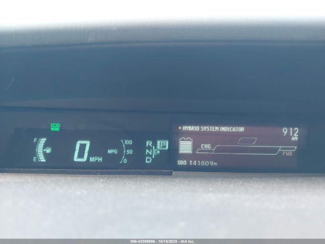 Toyota Prius Three Image 8