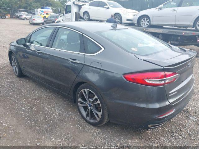 Ford Fusion Titanium Image 7