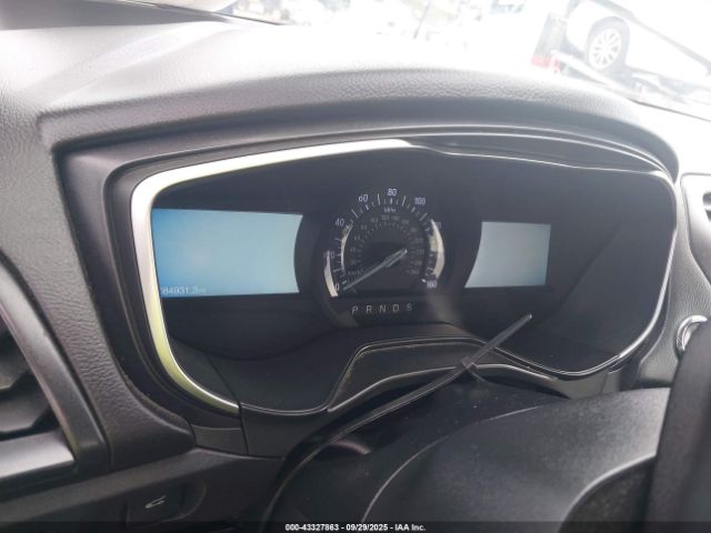 Ford Fusion Titanium Image 2