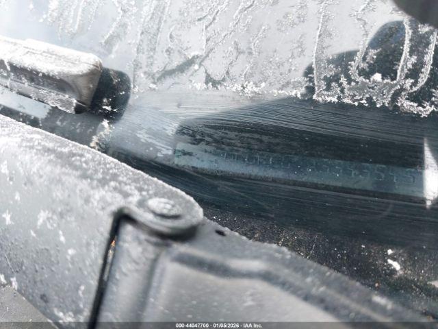 Subaru Outback 2.5i Limited Image 8