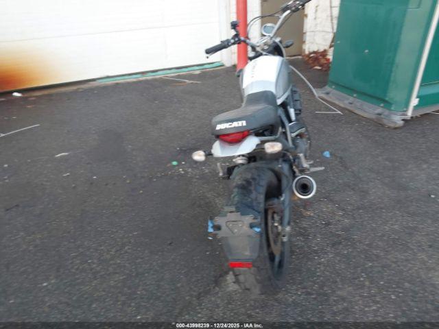 Ducati Scrambler 800 Image 4