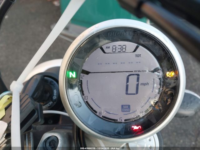 Ducati Scrambler 800 Image 9