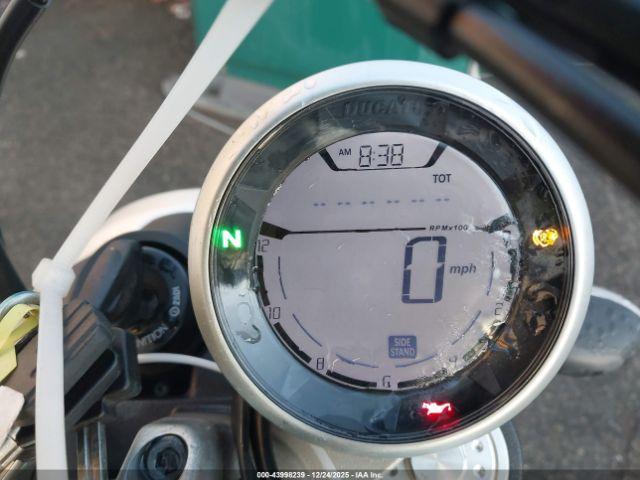 Ducati Scrambler 800 Image 9