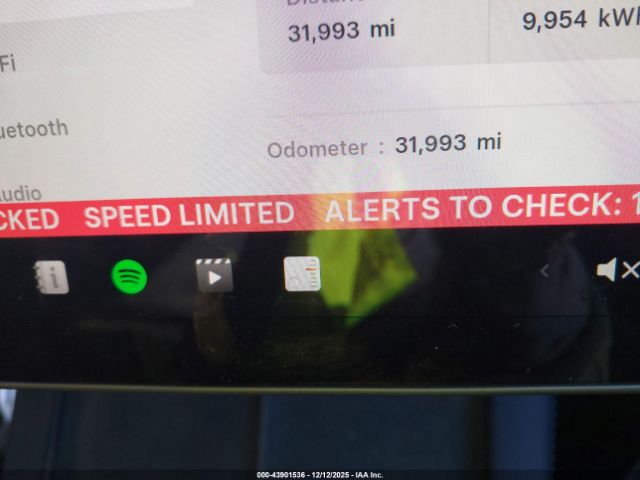 Tesla Model Y Performance Dual Motor All-wheel Drive Image 2