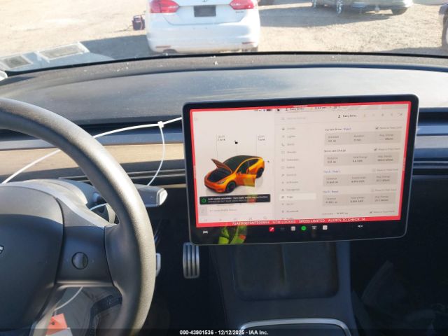 Tesla Model Y Performance Dual Motor All-wheel Drive Image 19