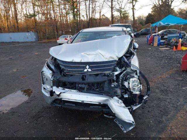 Mitsubishi Outlander Es S-awc Image 13