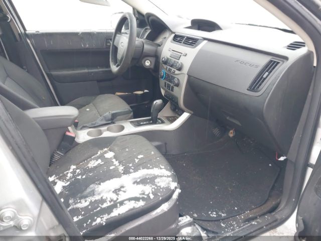 Ford Focus Se Image 6