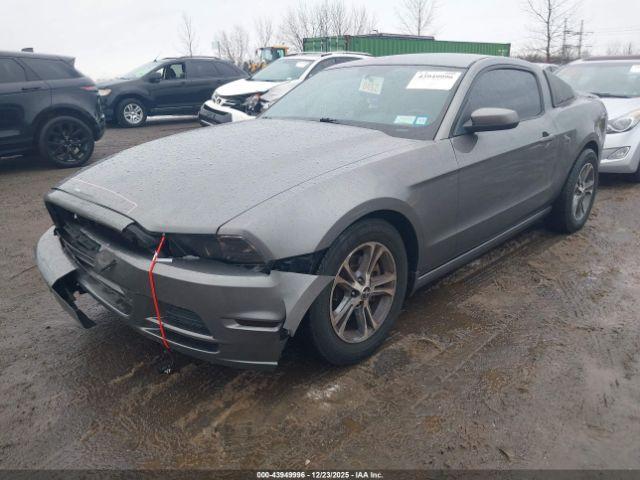 Ford Mustang V6 Premium Image 3