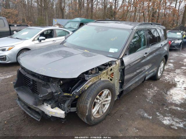 Ford Explorer Xlt Image 16