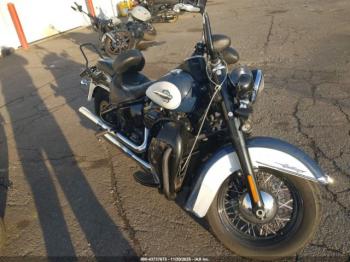  Salvage Harley-Davidson Flhcs