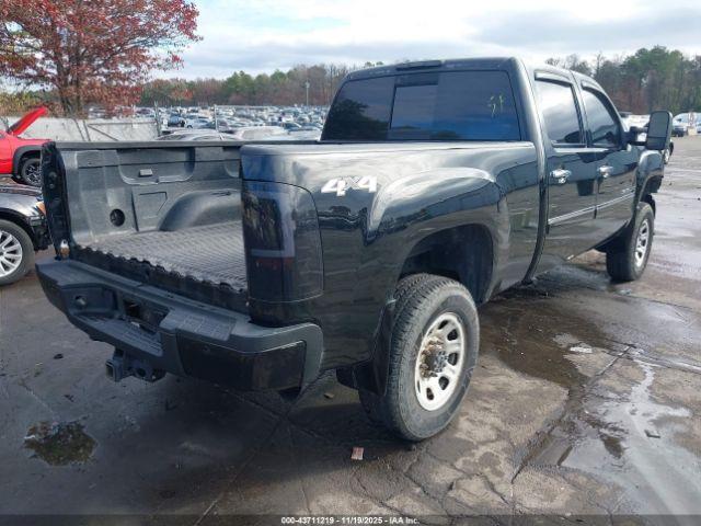 GMC Sierra 2500 Denali Image 15