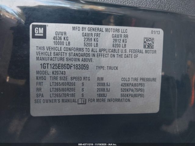 GMC Sierra 2500 Denali Image 17