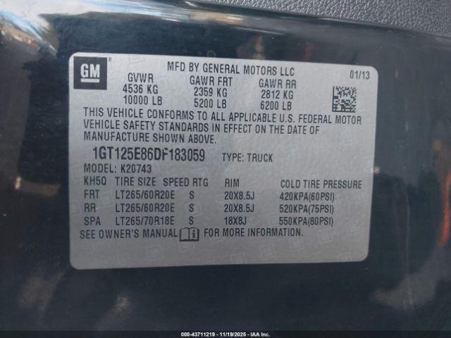 GMC Sierra 2500 Denali Image 17