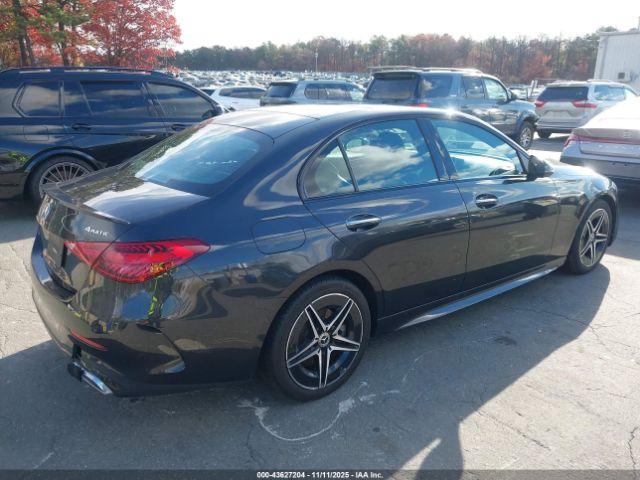 Mercedes-Benz C-Class 4matic Image 7