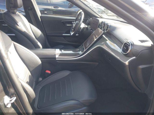 Mercedes-Benz C-Class 4matic Image 2