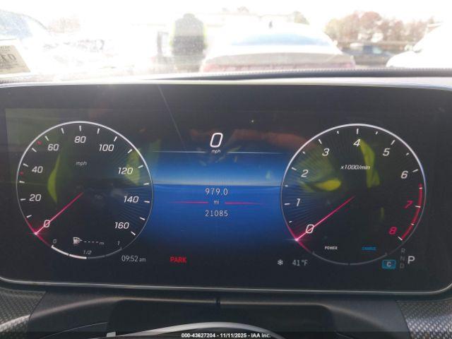 Mercedes-Benz C-Class 4matic Image 3