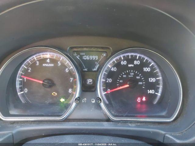 Nissan Versa 1.6 Sv Image 4