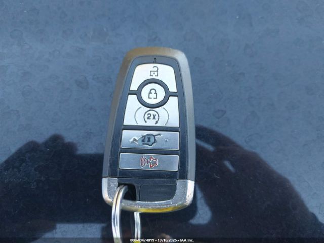 Ford Explorer Xlt Image 5