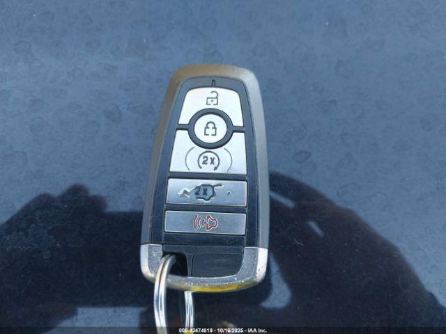 Ford Explorer Xlt Image 5